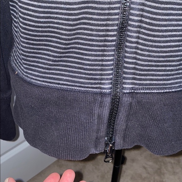 lululemon men’s jacket - Picture 2 of 6